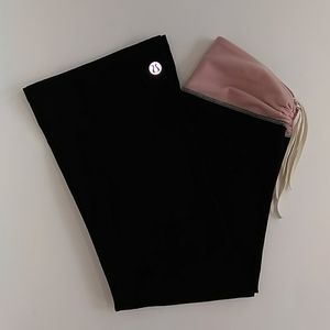 Use Lululemon  crop yoga pants Sz S black/pink